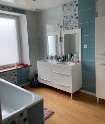 MAISON - WISEMBACH - 4 pice(s) - 140 m² :: Loyer mensuel : 750.00€