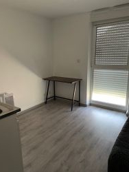 APPARTEMENT - SAINT-DIE -  1 pices (18 m) :: Loyer mensuel : 300,00 €uros