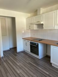 APPARTEMENT -  SENONES -  3 pices (68 m) :: Loyer mensuel : 420,00 €uros